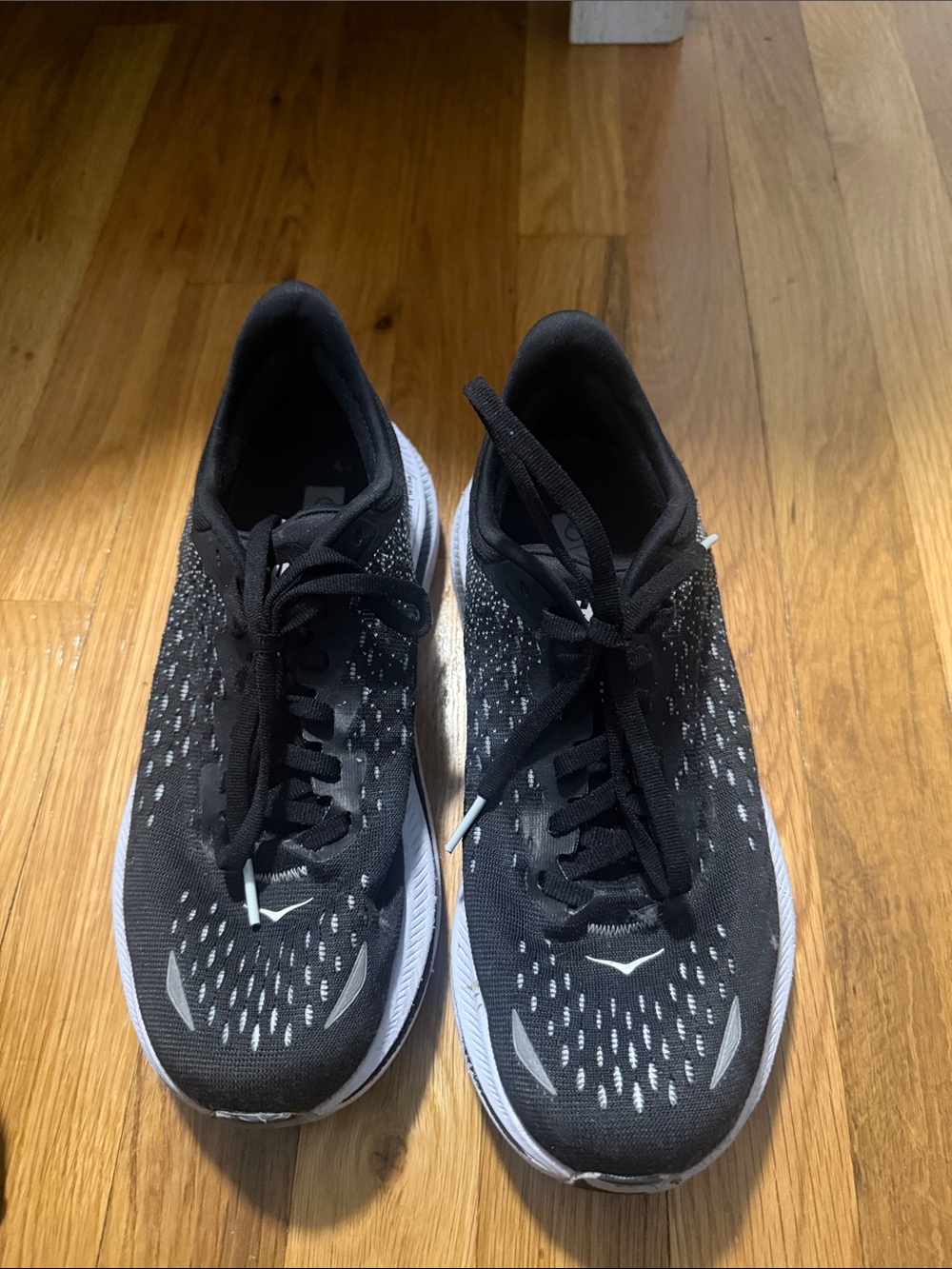 Woman’s hokas kawana
